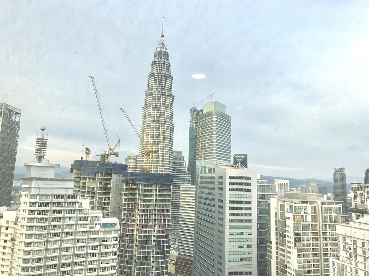 Vortex Suites Klcc By Pnut With Netflix กัวลาลัมเปอร์ ภายนอก รูปภาพ